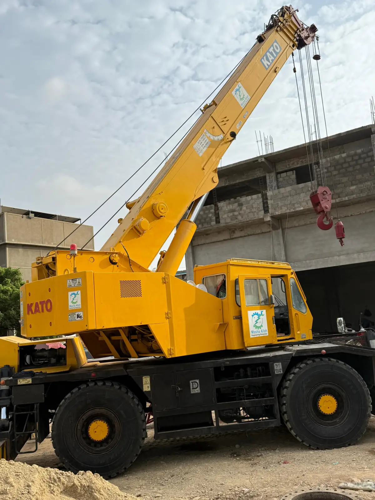 Mobile Crane (35 Ton) in the MEEC equipment fleet
